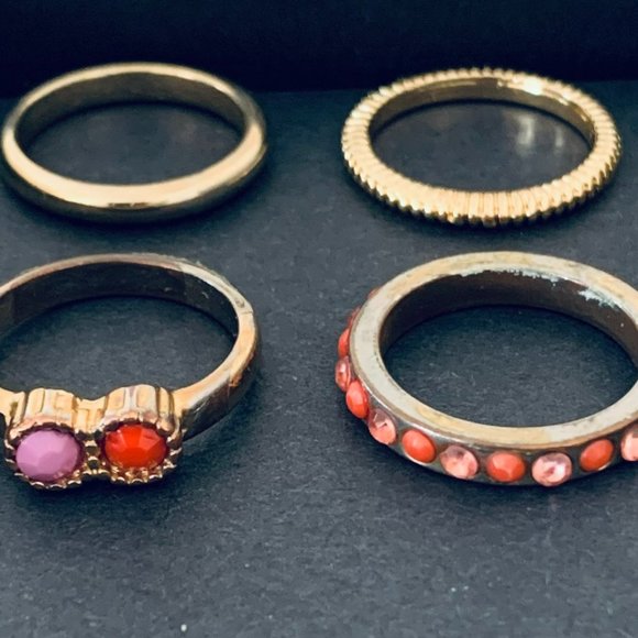 4 Gold & Coral Rings - Picture 6 of 6